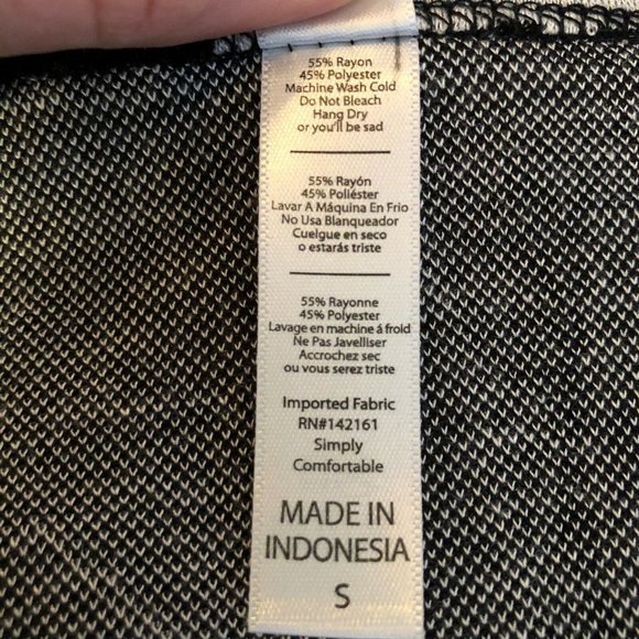 LuLaRoe Classic T Women's Small Top Black and White Zebra Pattern NWT - Picture 8 of 8